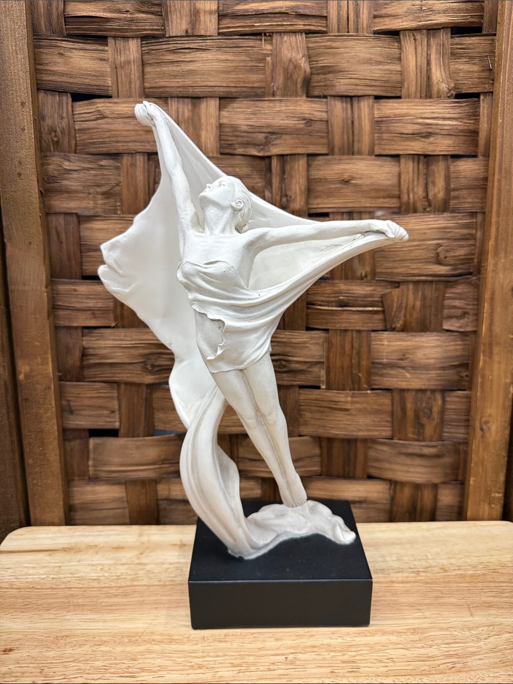 TMS Vitruvian Collection Elation 2006 Female Sculpture 14"